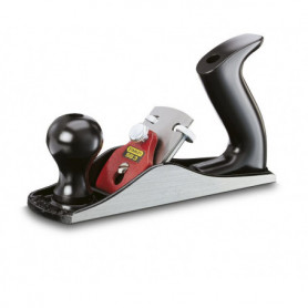 Outils charpentier, outils menuisier